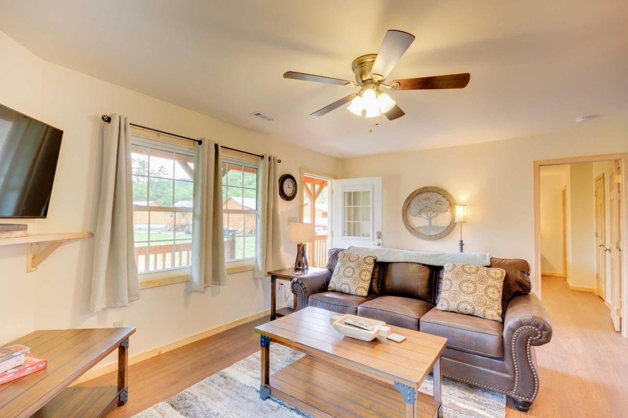 Cozy Bryson City Cabin 5 Miles To Downtown! 외부 사진