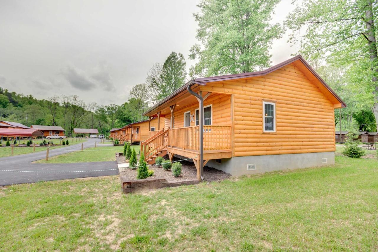 Cozy Bryson City Cabin 5 Miles To Downtown! 외부 사진