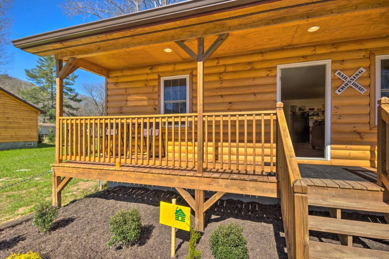 Cozy Bryson City Cabin 5 Miles To Downtown! 외부 사진